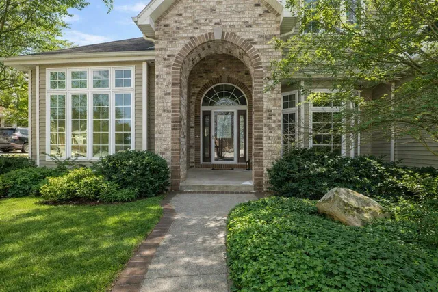 $720,000 | 517 Oriole Lane, Howards Grove, WI 53083