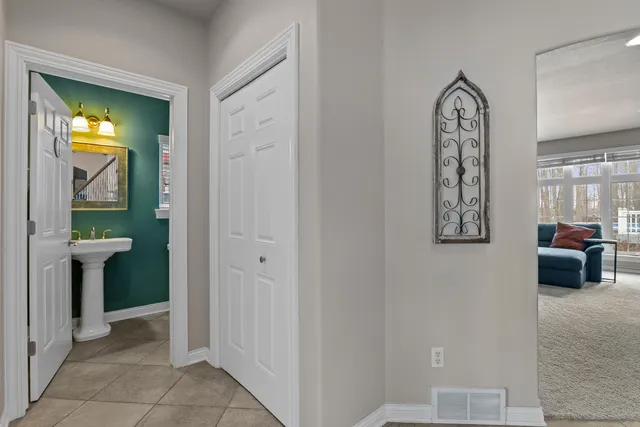 $720,000 | 517 Oriole Lane, Howards Grove, WI 53083