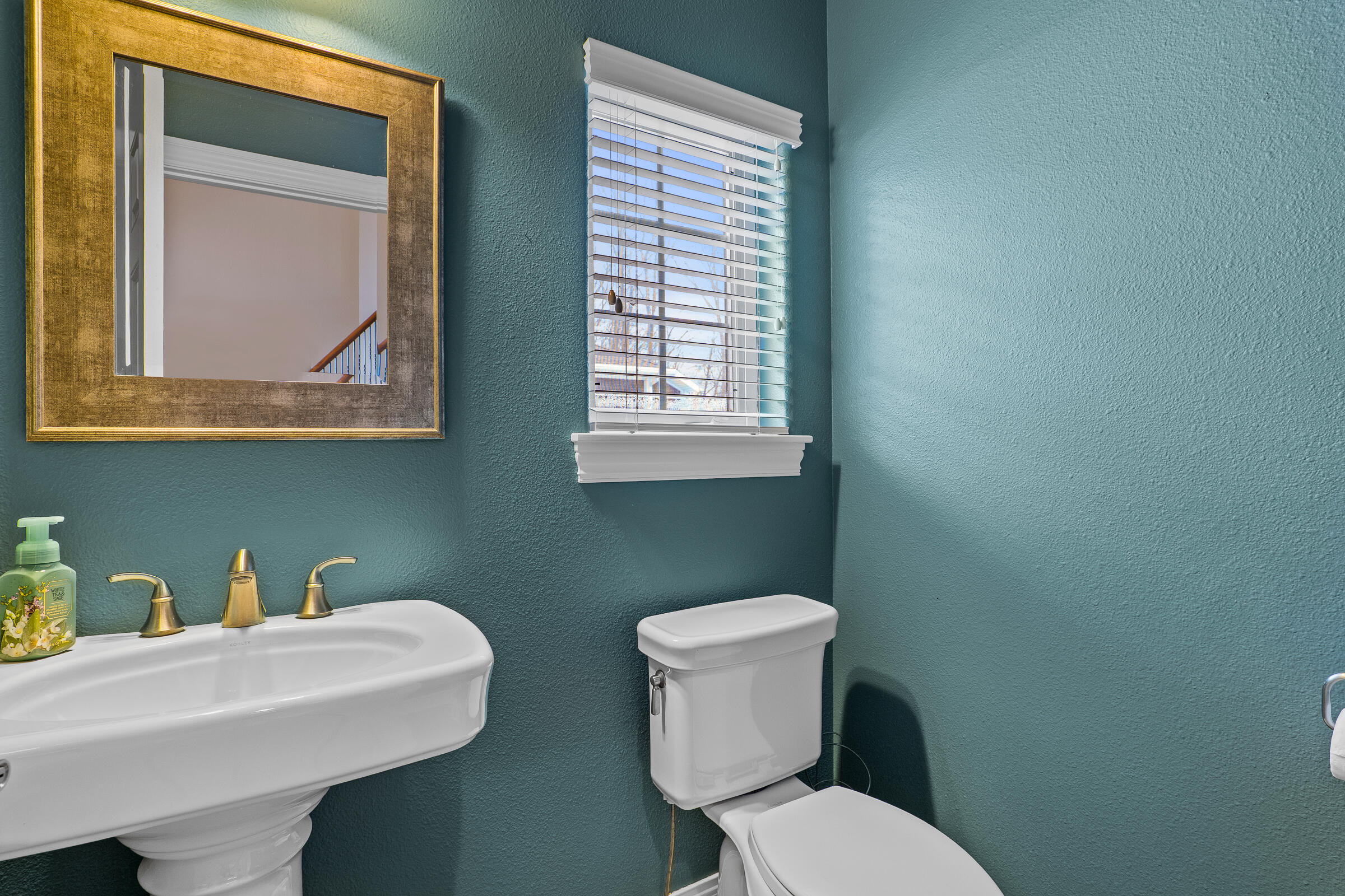 517 Oriole Lane Howards Grove, WI 53083 - Photo 16 of 68 Powder Room