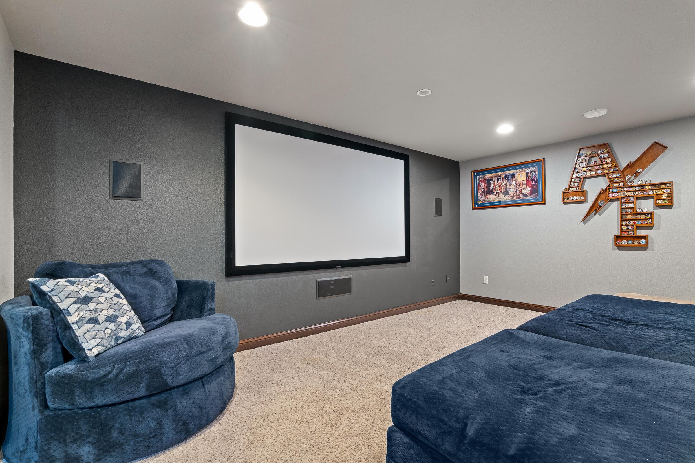 517 Oriole Lane Howards Grove, WI 53083 - Photo 40 of 68 Large Projector Screen