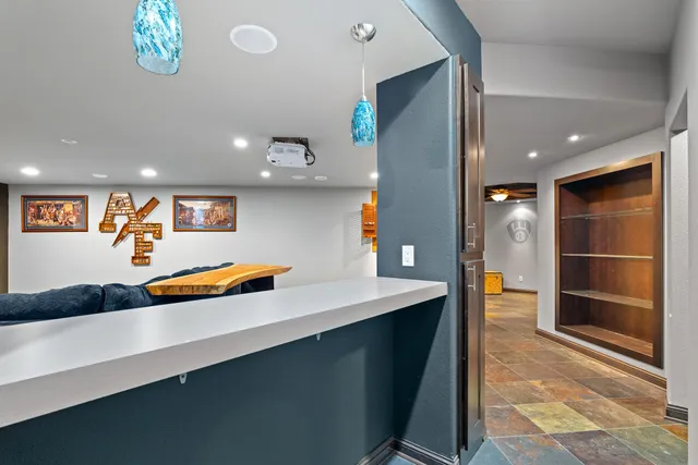 $720,000 | 517 Oriole Lane, Howards Grove, WI 53083