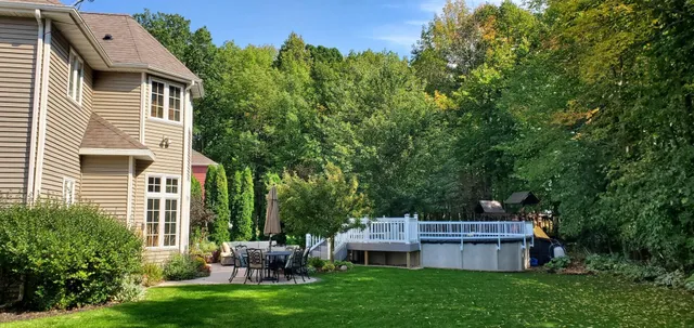 $720,000 | 517 Oriole Lane, Howards Grove, WI 53083