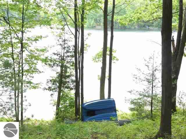185 High Lake Road Traverse City, MI 49696 - Photo 2 of 24 1735065-1.JPG