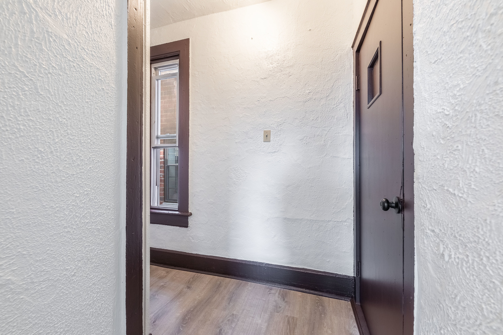 1115 West 17th Street, Unit 2F Chicago, IL 60608 - Photo 24 of 28 a view of front door