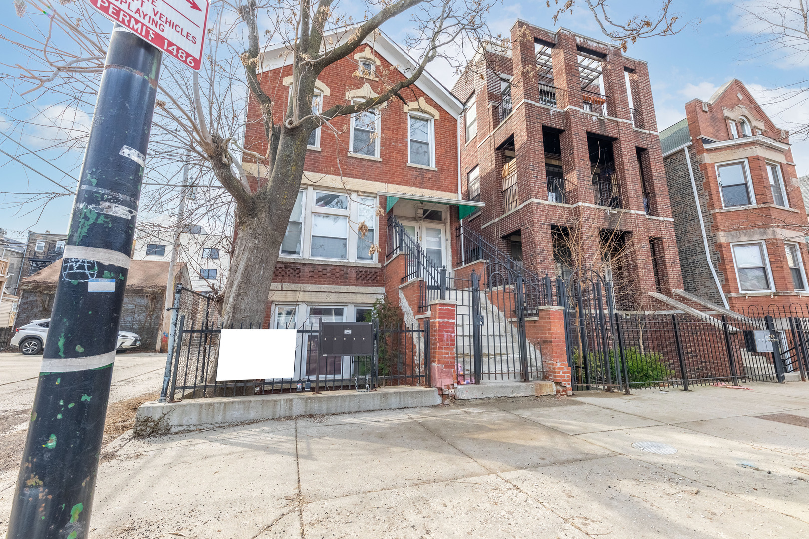 1115 West 17th Street, Unit 2F Chicago, IL 60608 - Photo 4 of 28 a front view of a brick building
