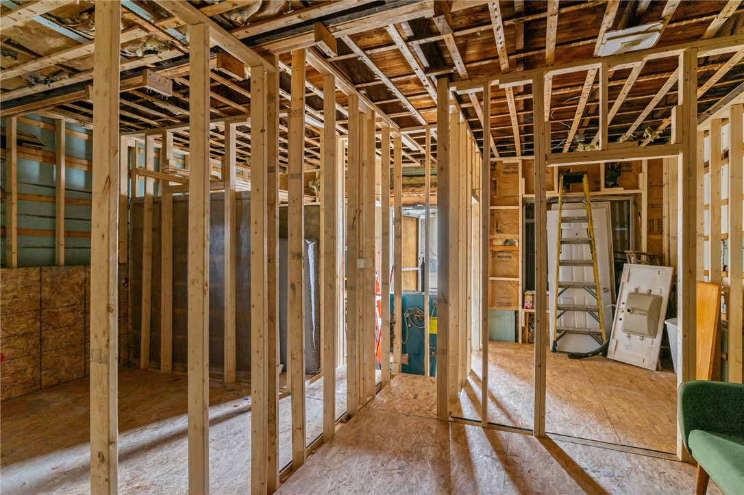 12 Whitman Street Pawtucket, RI 02860 - Photo 20 of 22