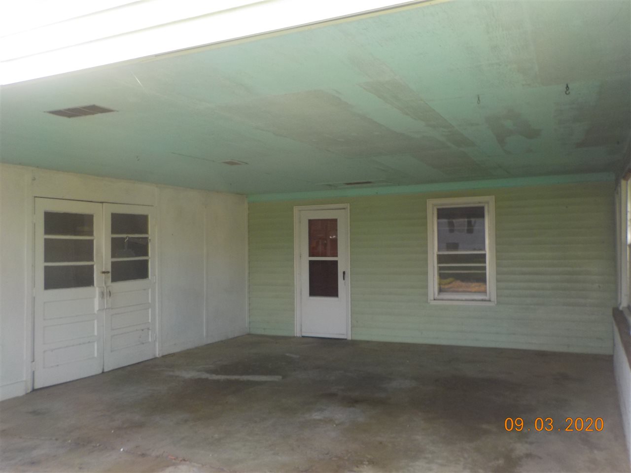 2945 Oak Ridge Road Mount Crawford, VA 22841 - Photo 13 of 19 an empty room with windows