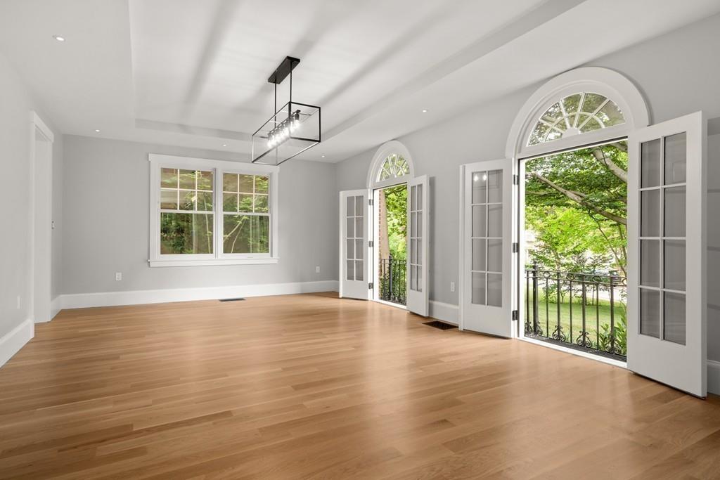 122 Clinton Road Brookline, MA 02445 - Photo 11 of 30