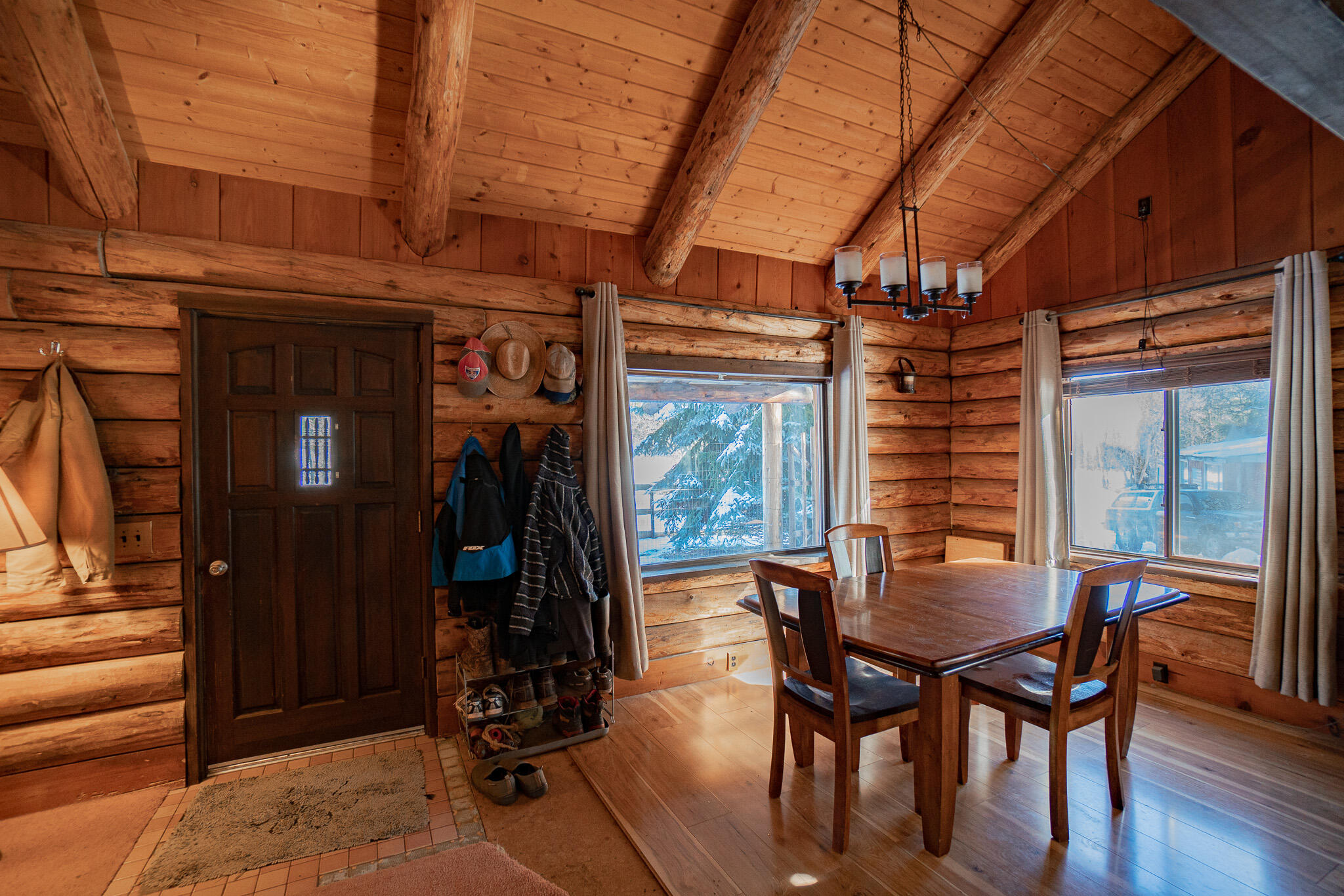 832 Ulrich Road Prospect, OR 97536 - Photo 9 of 28 Dining Area