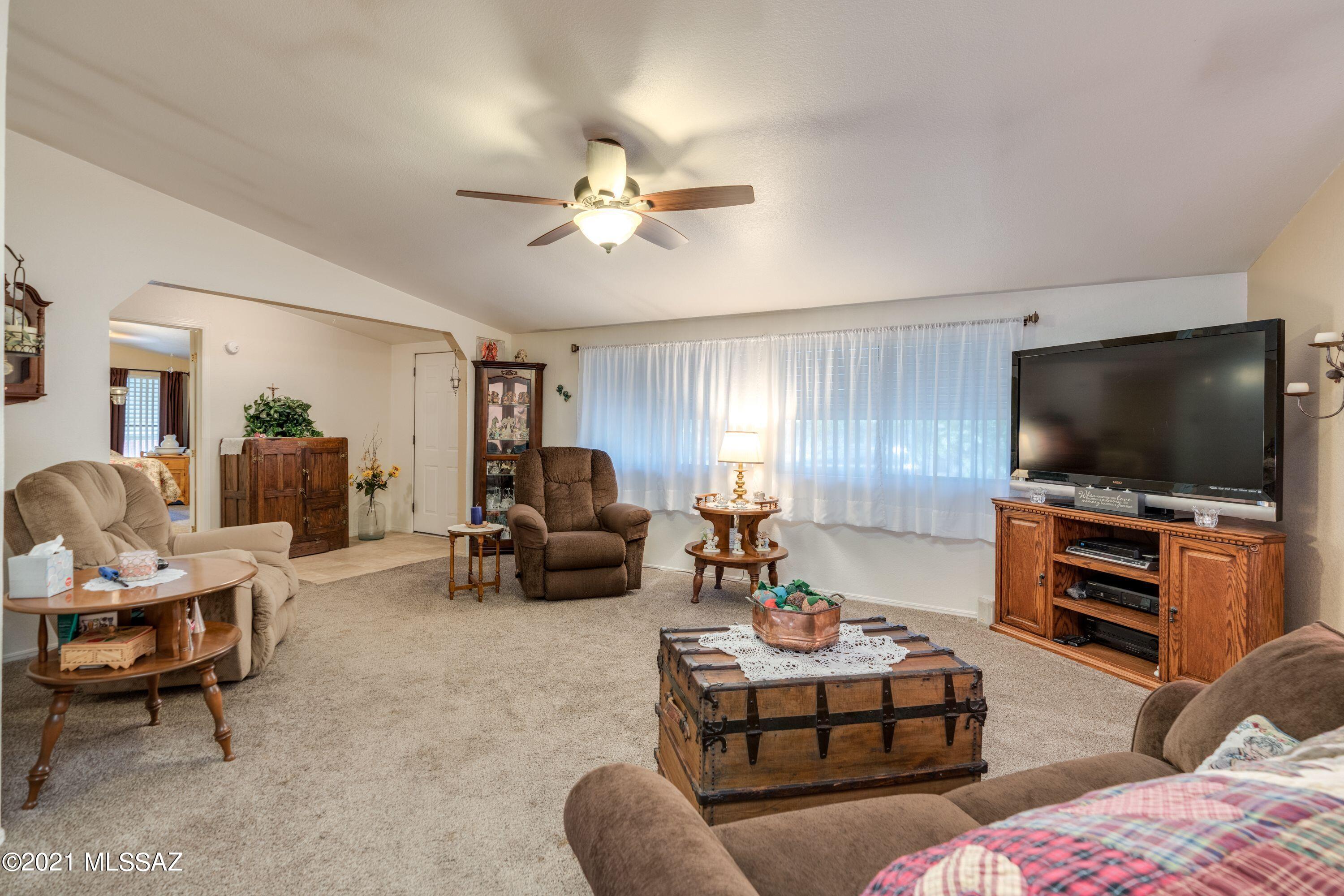 2711 West Curtis Road Tucson, AZ 85705 - Photo 8 of 32 Gallery Image 8