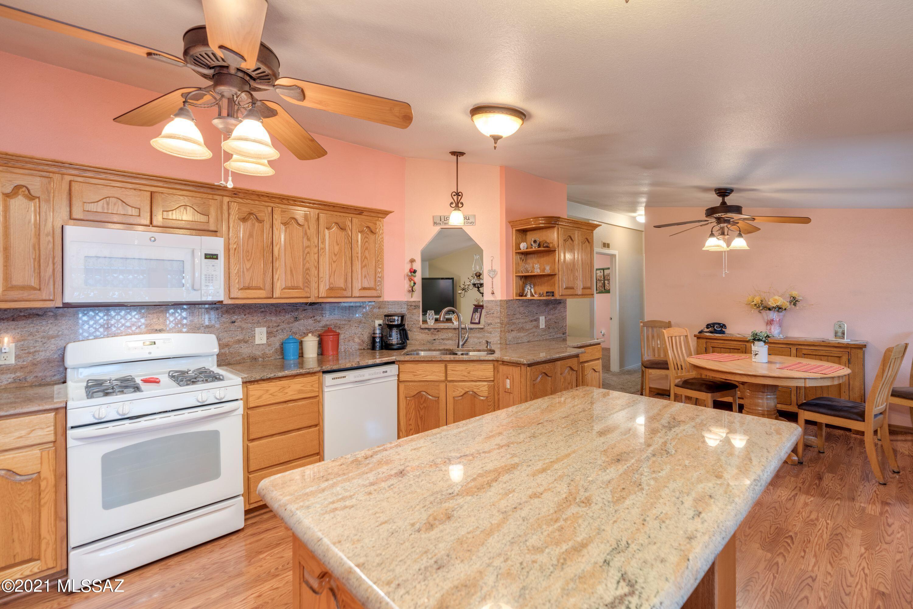2711 West Curtis Road Tucson, AZ 85705 - Photo 10 of 32 Gallery Image 10