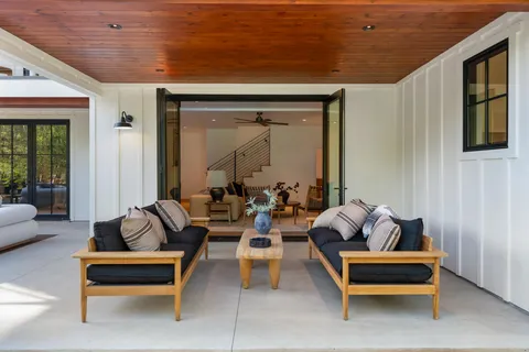 $4,750,000 | 2243 Las Canoas Road, Santa Barbara, CA 93105