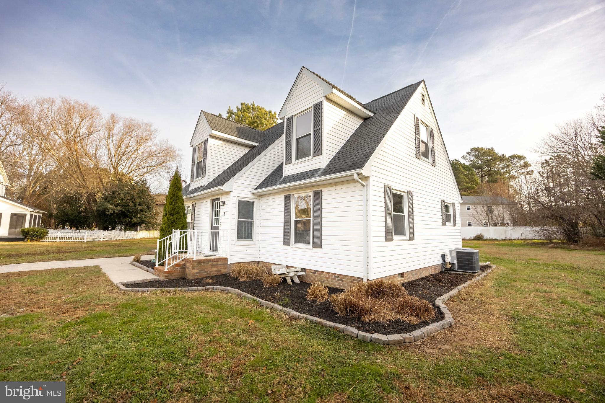 7 Mill Road Berlin, MD 21811 - Photo 3 of 55