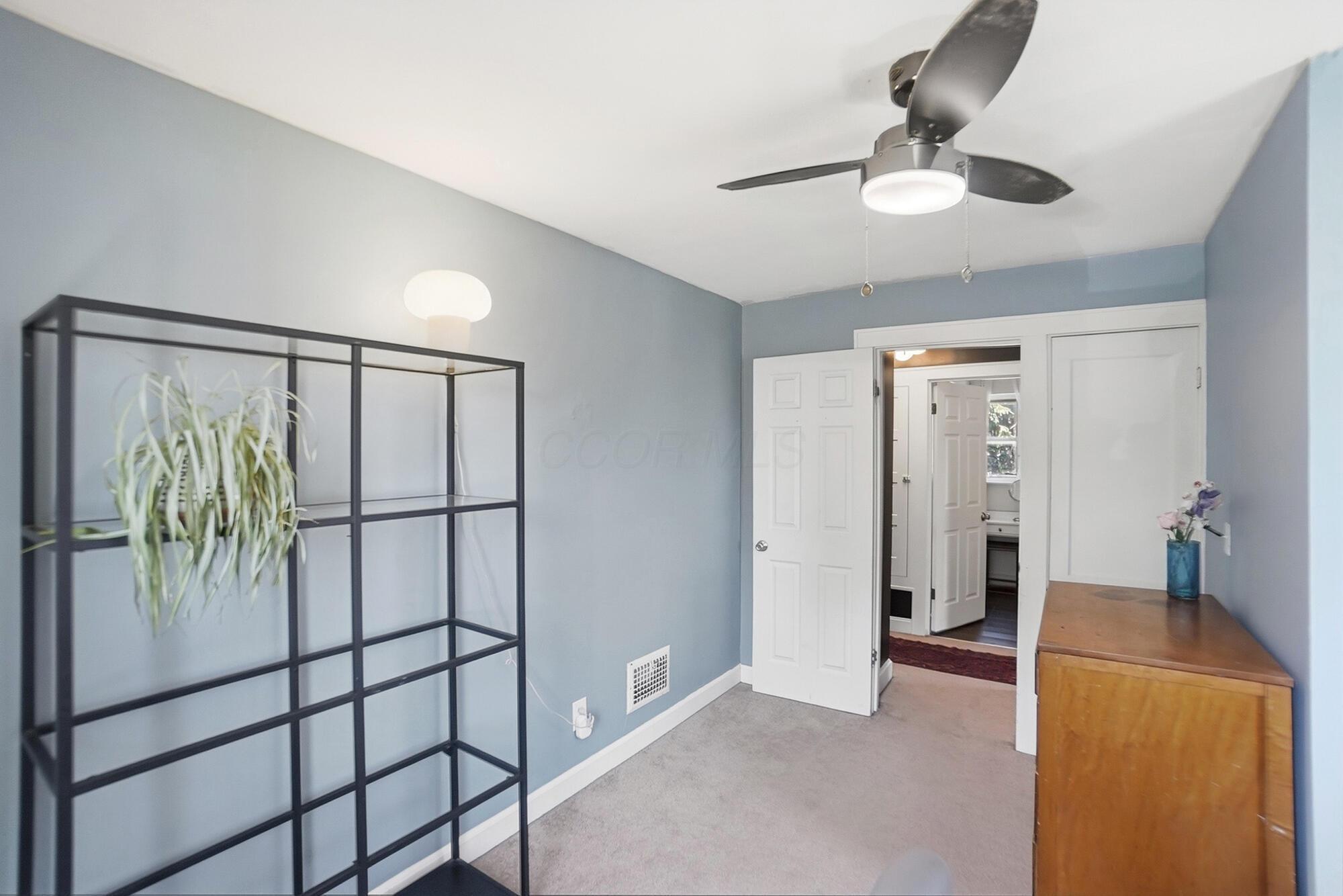 587 Wiltshire Road Columbus, OH 43204 - Photo 47 of 73