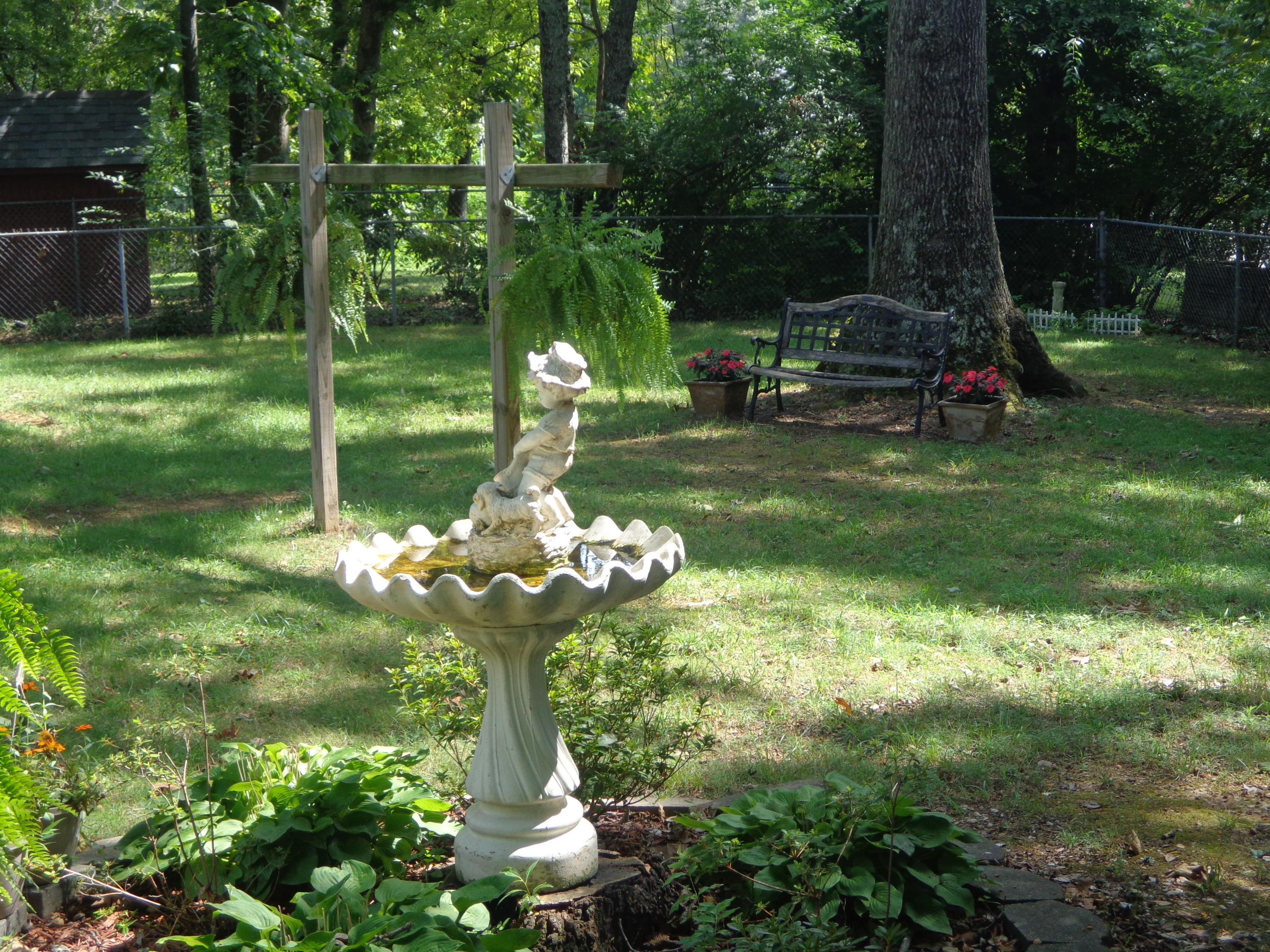 519 West Hunt Road Alcoa, TN 37701 - Photo 24 of 26 Park-like fenced yard