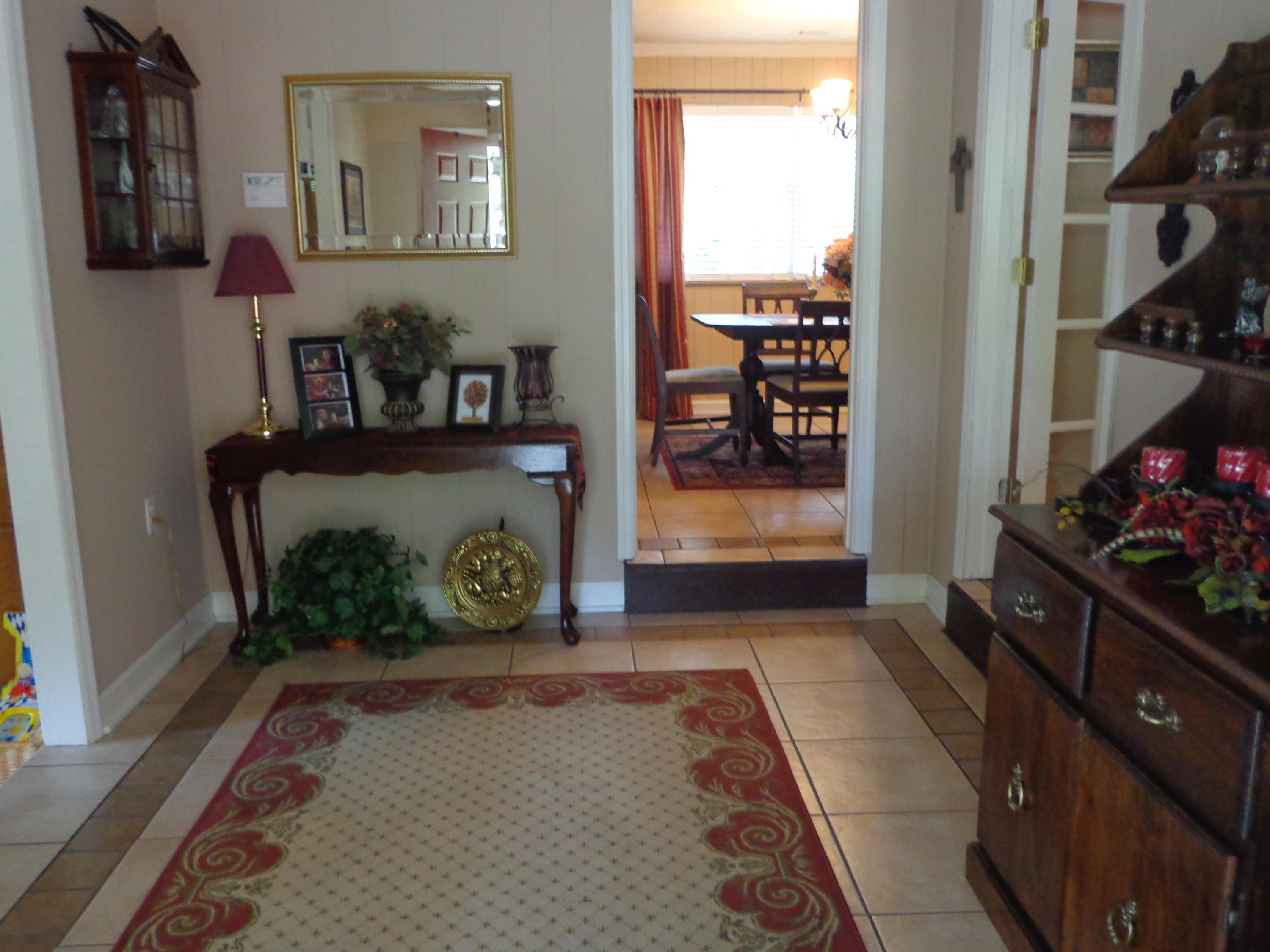519 West Hunt Road Alcoa, TN 37701 - Photo 5 of 26 Foyer