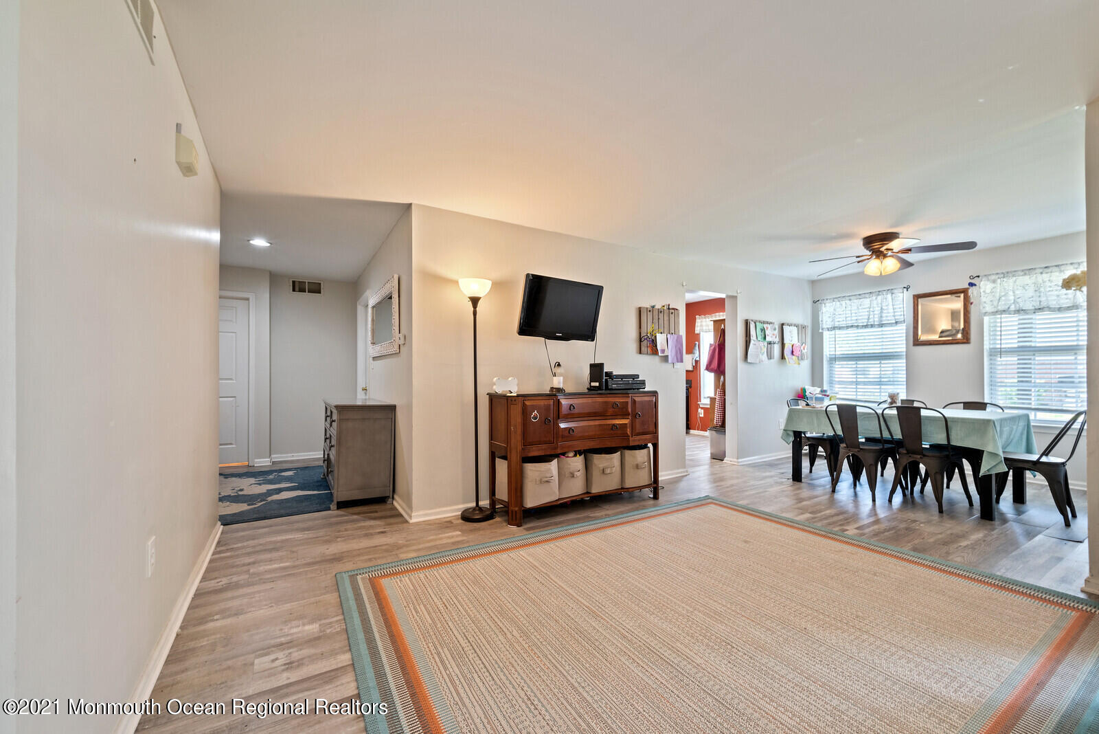 2102 Ridgeview Court, Unit 2102 Parlin, NJ 08859 - Photo 4 of 17 09_08Living_Room__Dining_Room_mls
