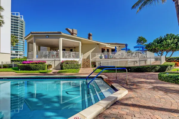 $8,000 | 3000 North Ocean Drive, Riviera Beach, FL 33404