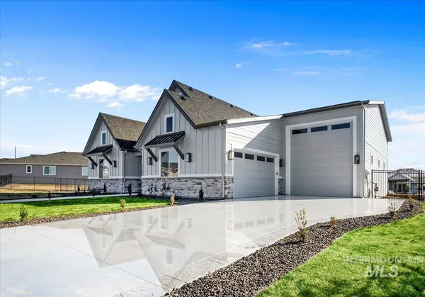 $999,995 | 7125 East Osprey Ests Drive, Nampa, ID 83686