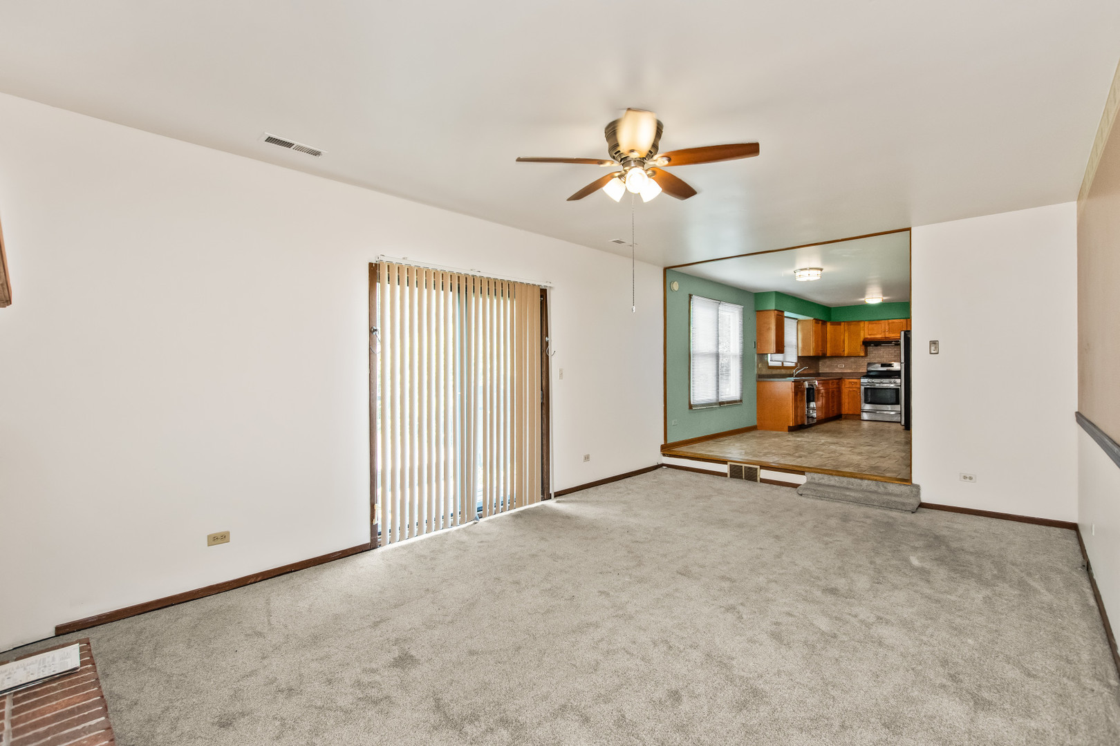 18604 Carpenter Street Homewood, IL 60430 - Photo 12 of 29 Gallery Image 12