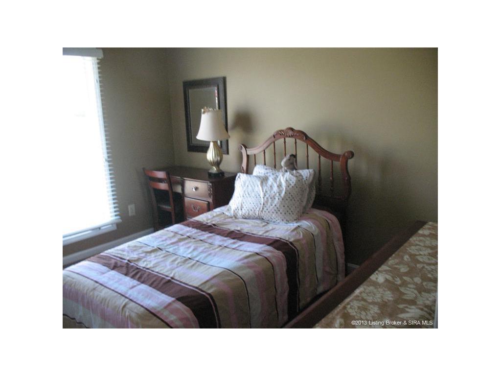 6102 Randa Lee Court Georgetown, IN 47122 - Photo 11 of 29