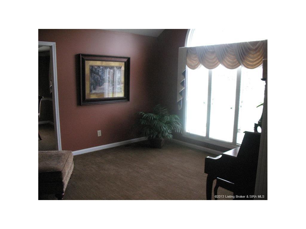 6102 Randa Lee Court Georgetown, IN 47122 - Photo 4 of 29