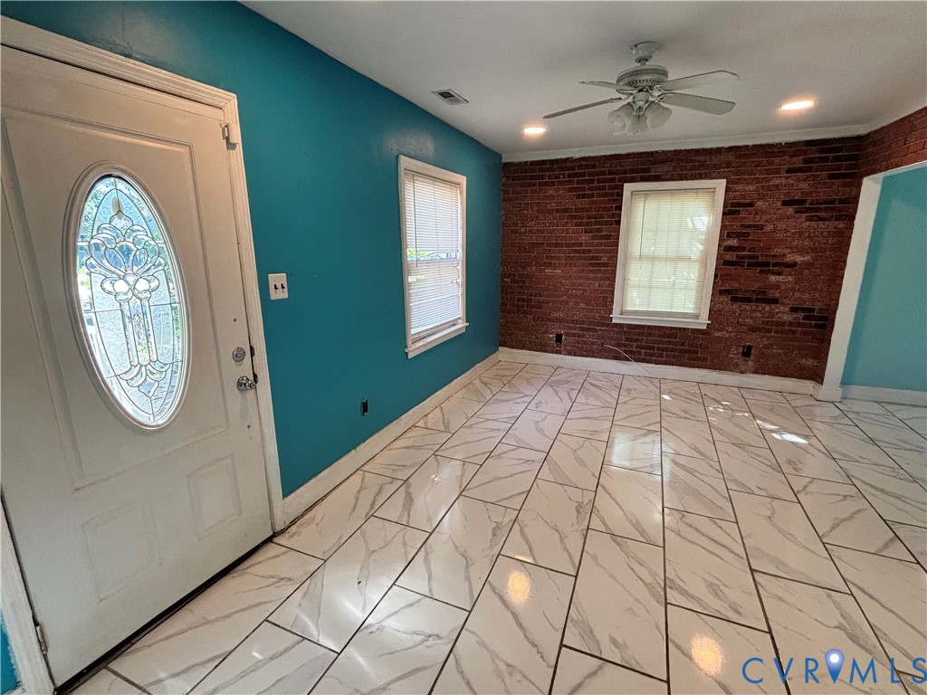 8 Clover Street Hampton, VA 23669 - Photo 3 of 21 Gallery Image 3