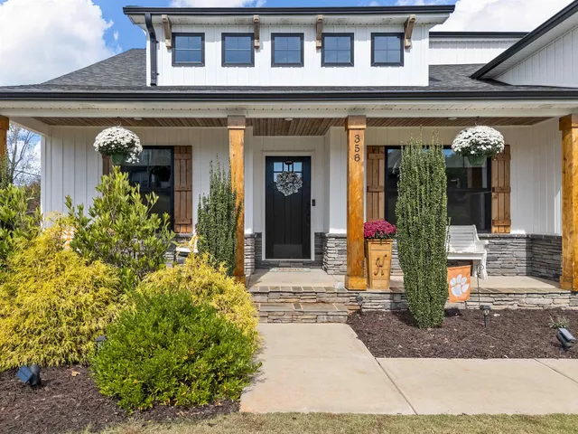 $474,900 | 358 Ben Johnson Road, Inman, SC 29349