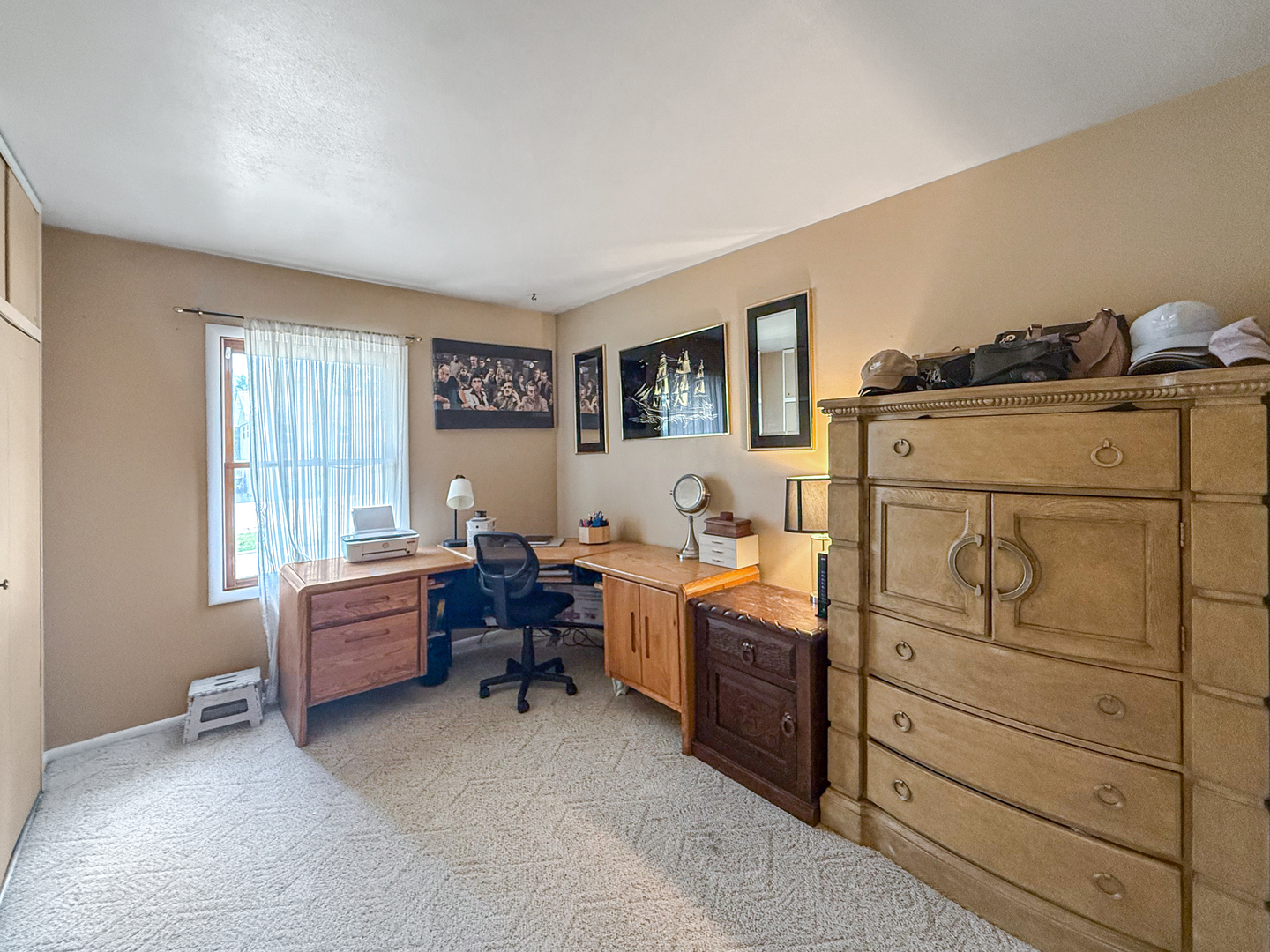 3288 Knox Drive Freeport, IL 61032 - Photo 26 of 41 a bed room with furniture and a window