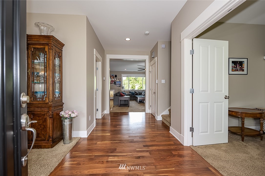 21812 39th Drive Southeast Bothell, WA 98021 - Photo 3 of 24