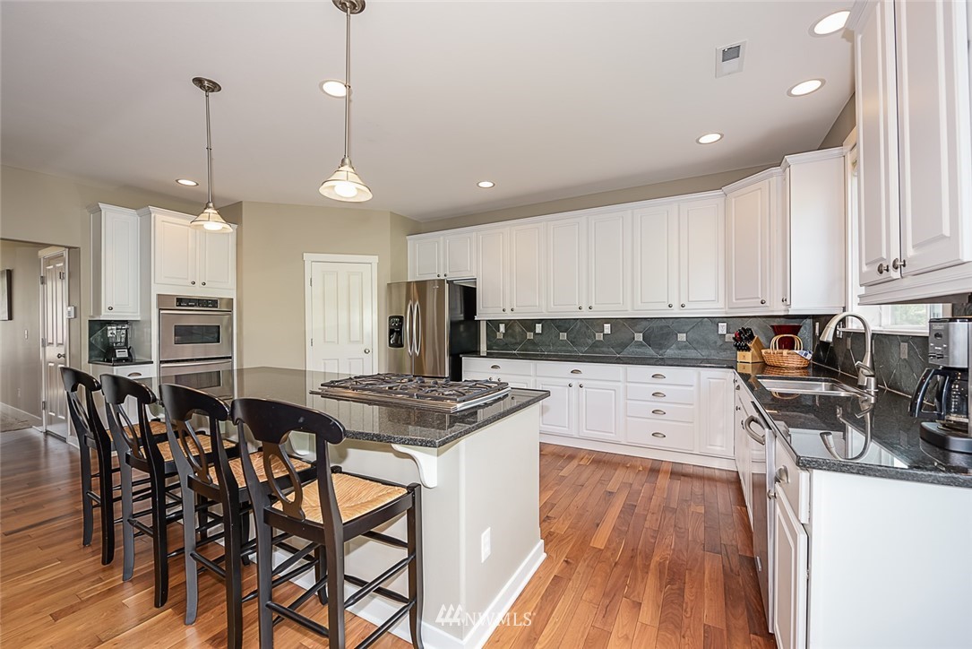 21812 39th Drive Southeast Bothell, WA 98021 - Photo 5 of 24