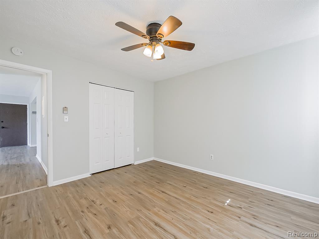 125 East Van Riper Road, Unit 7 Fowlerville, MI 48836 - Photo 17 of 26