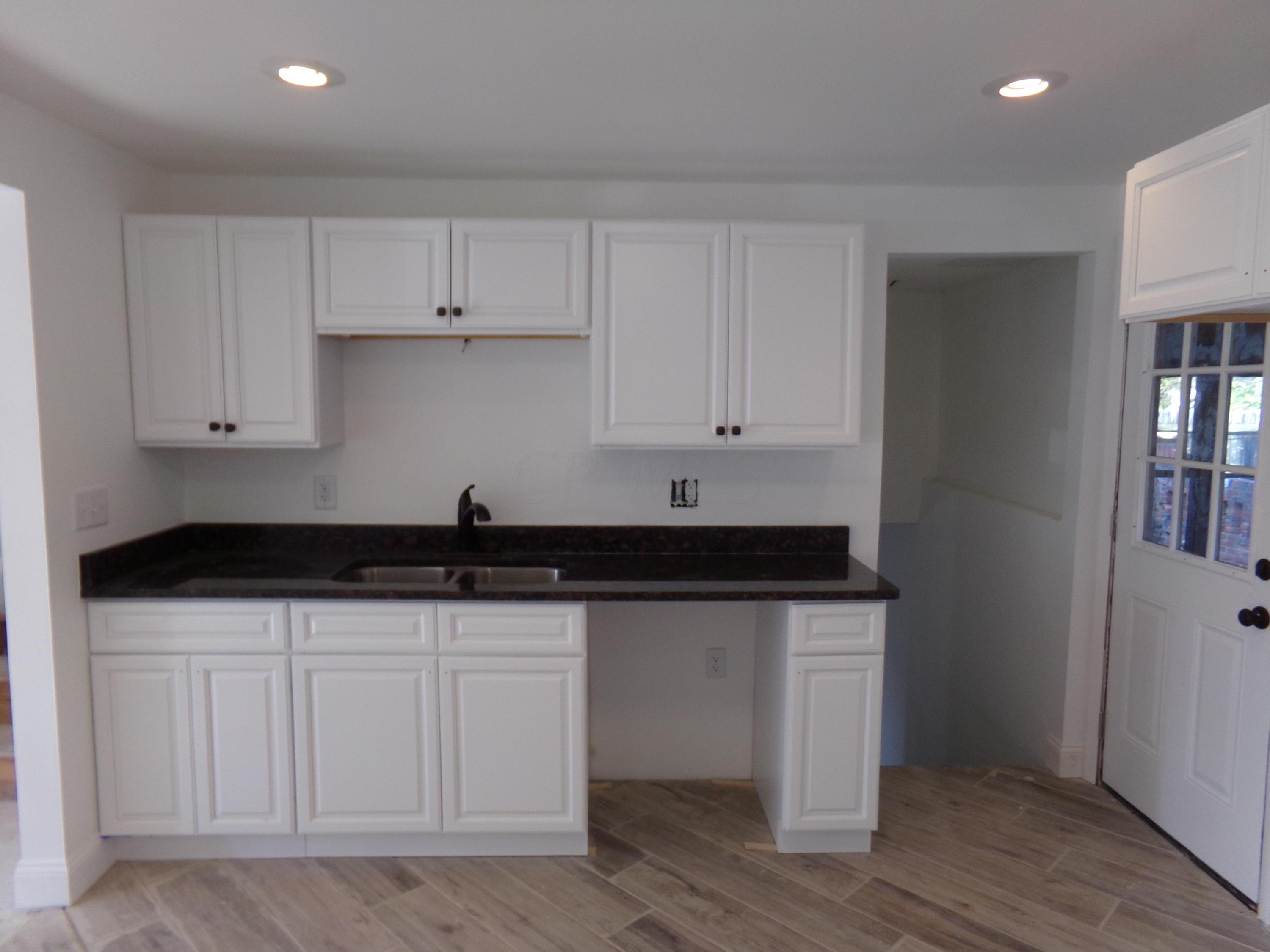3424 Oakcrest Road Columbus, OH 43232 - Photo 22 of 25 Gallery Image 22