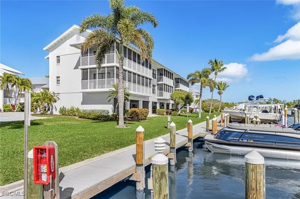 $475,000 | 16641 Stringfellow Road, Unit 506, Bokeelia, FL 33922