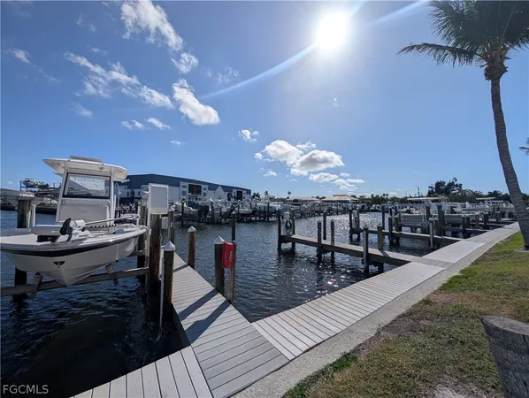 $475,000 | 16641 Stringfellow Road, Unit 506, Bokeelia, FL 33922