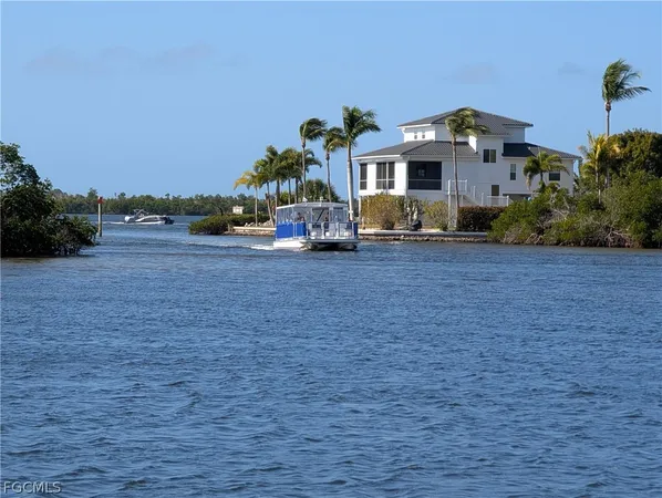 $475,000 | 16641 Stringfellow Road, Unit 506, Bokeelia, FL 33922