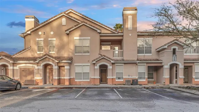 $1,375 | 18023 Villa Creek Drive, Unit 18023, Tampa, FL 33647