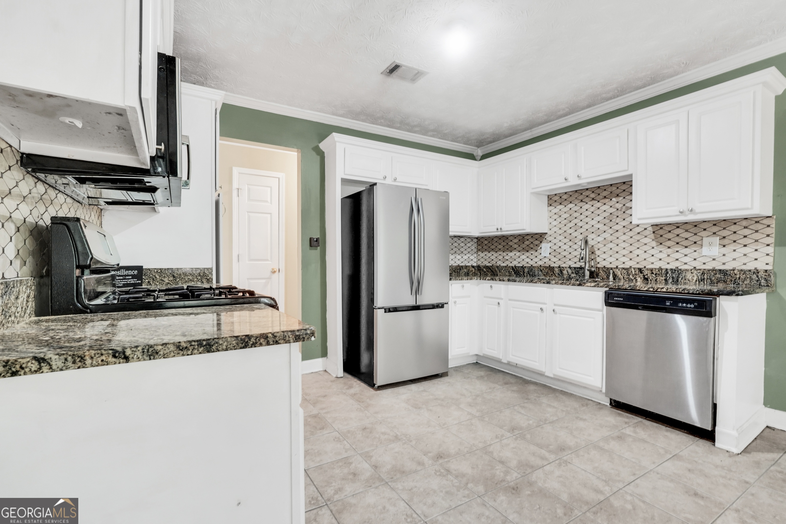 208 Drake Elm Court Hampton, GA 30228 - Photo 14 of 40