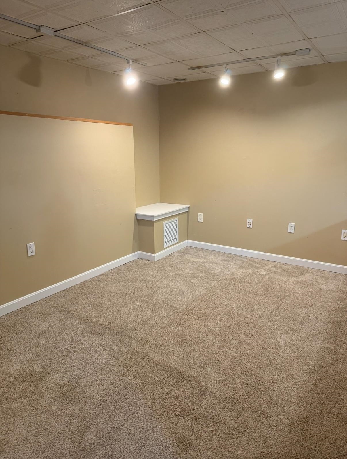 5 Tsienneto Road, Unit 41 Derry, NH 03038 - Photo 19 of 22 Gallery Image 19