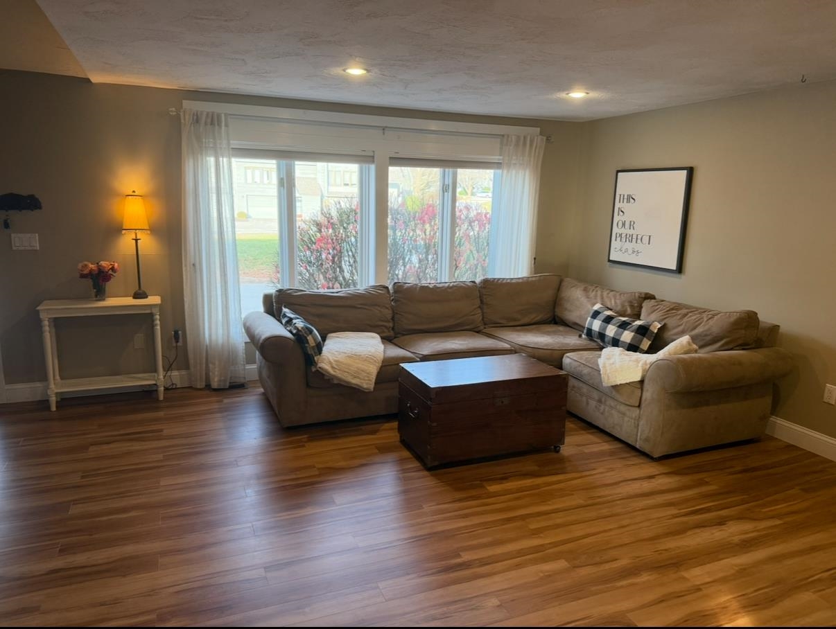 5 Tsienneto Road, Unit 41 Derry, NH 03038 - Photo 3 of 22 Gallery Image 3
