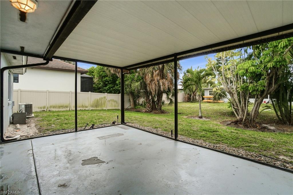 178 Bermuda Road Marco Island, FL 34145 - Photo 17 of 44