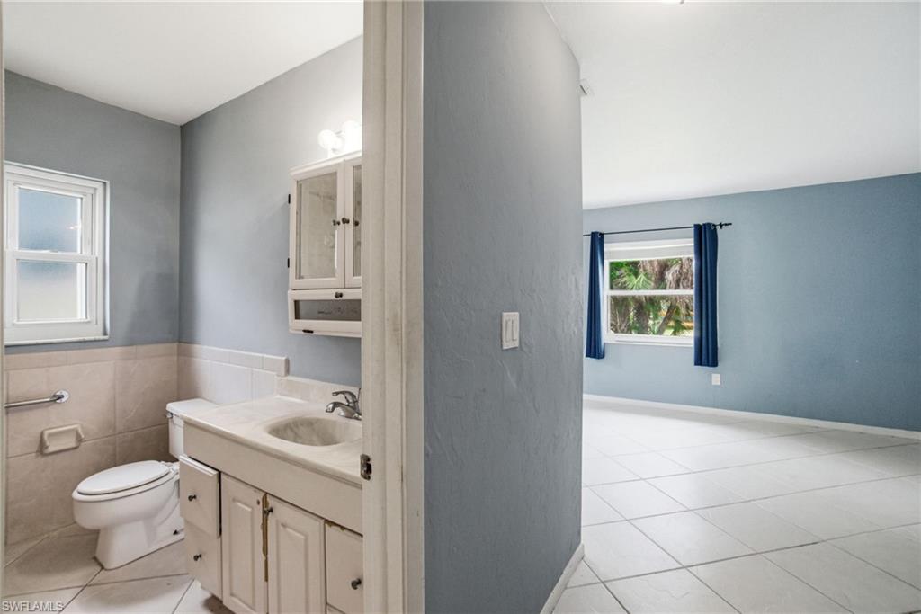 178 Bermuda Road Marco Island, FL 34145 - Photo 9 of 44