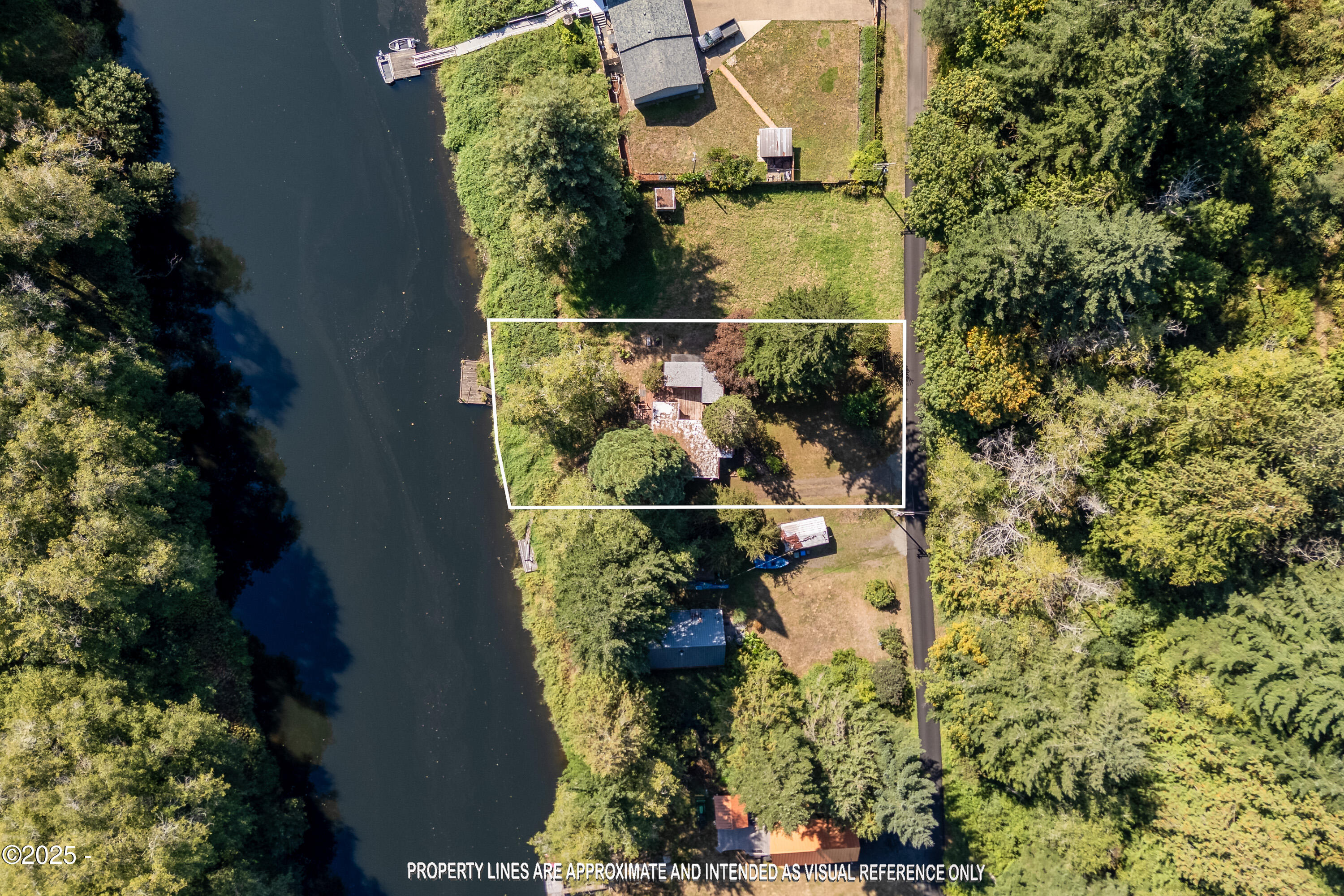 1836 Little Switzerland Road Tidewater, OR 97390 - Photo 4 of 34 Alsea front w/dock
