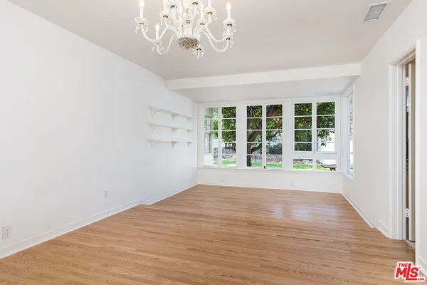 $6,500 | 2091 North Roosevelt Avenue, Altadena, CA 91001