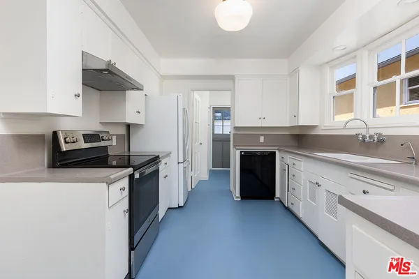 $6,500 | 2091 North Roosevelt Avenue, Altadena, CA 91001