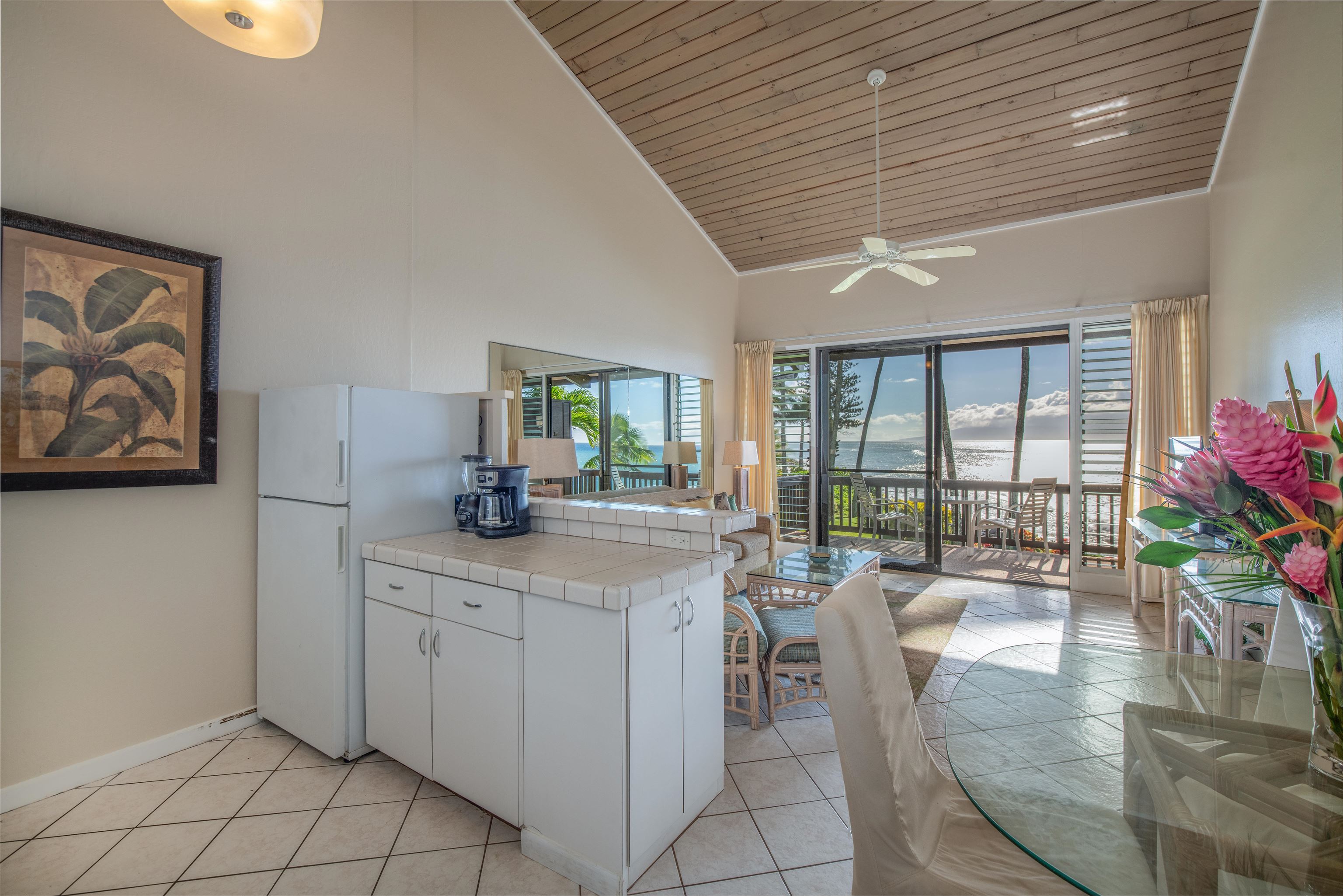 4057 Lower Honoapiilani Road, Unit 202 Lahaina, HI 96761 - Photo 11 of 25