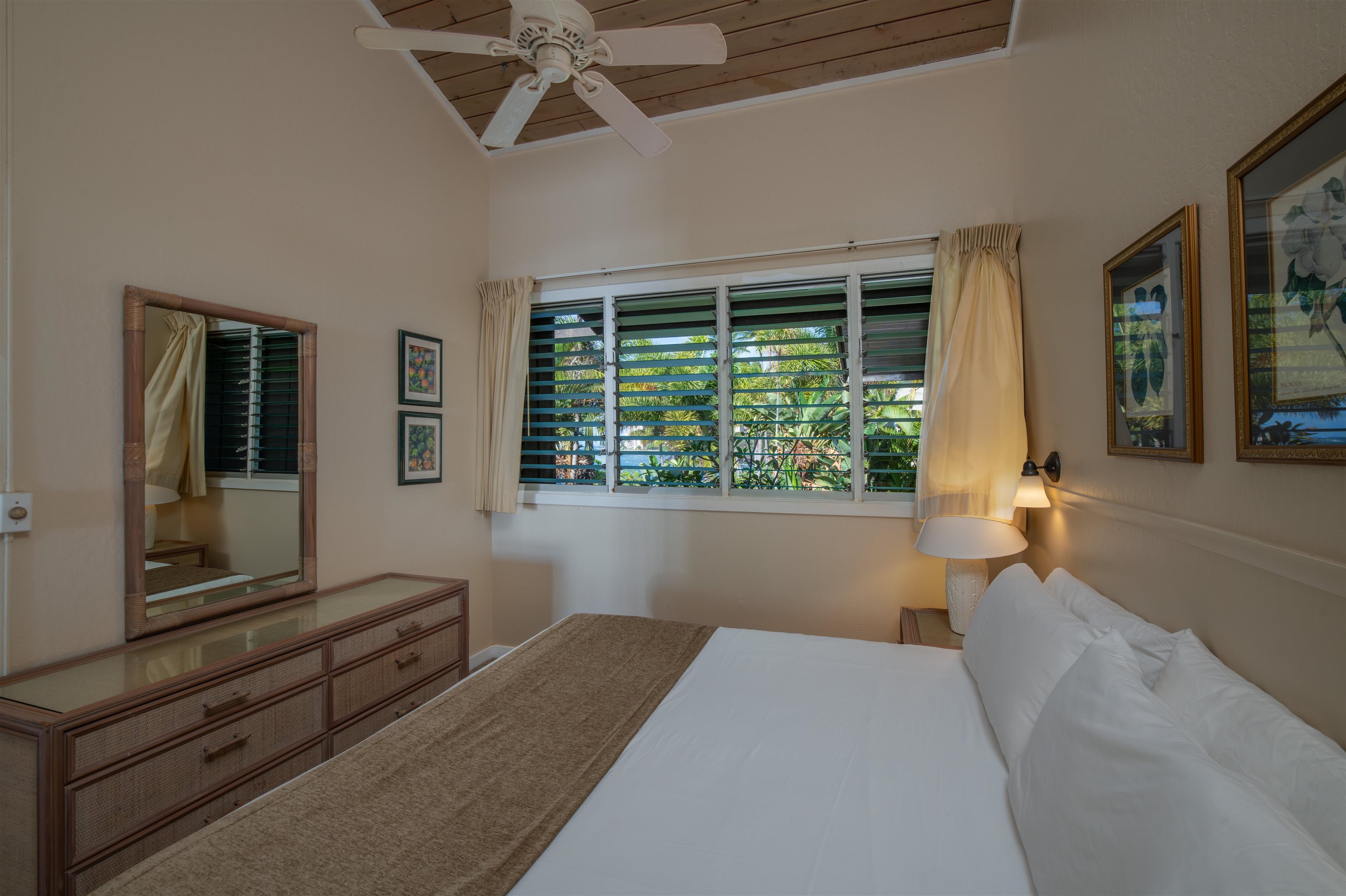 4057 Lower Honoapiilani Road, Unit 202 Lahaina, HI 96761 - Photo 5 of 25