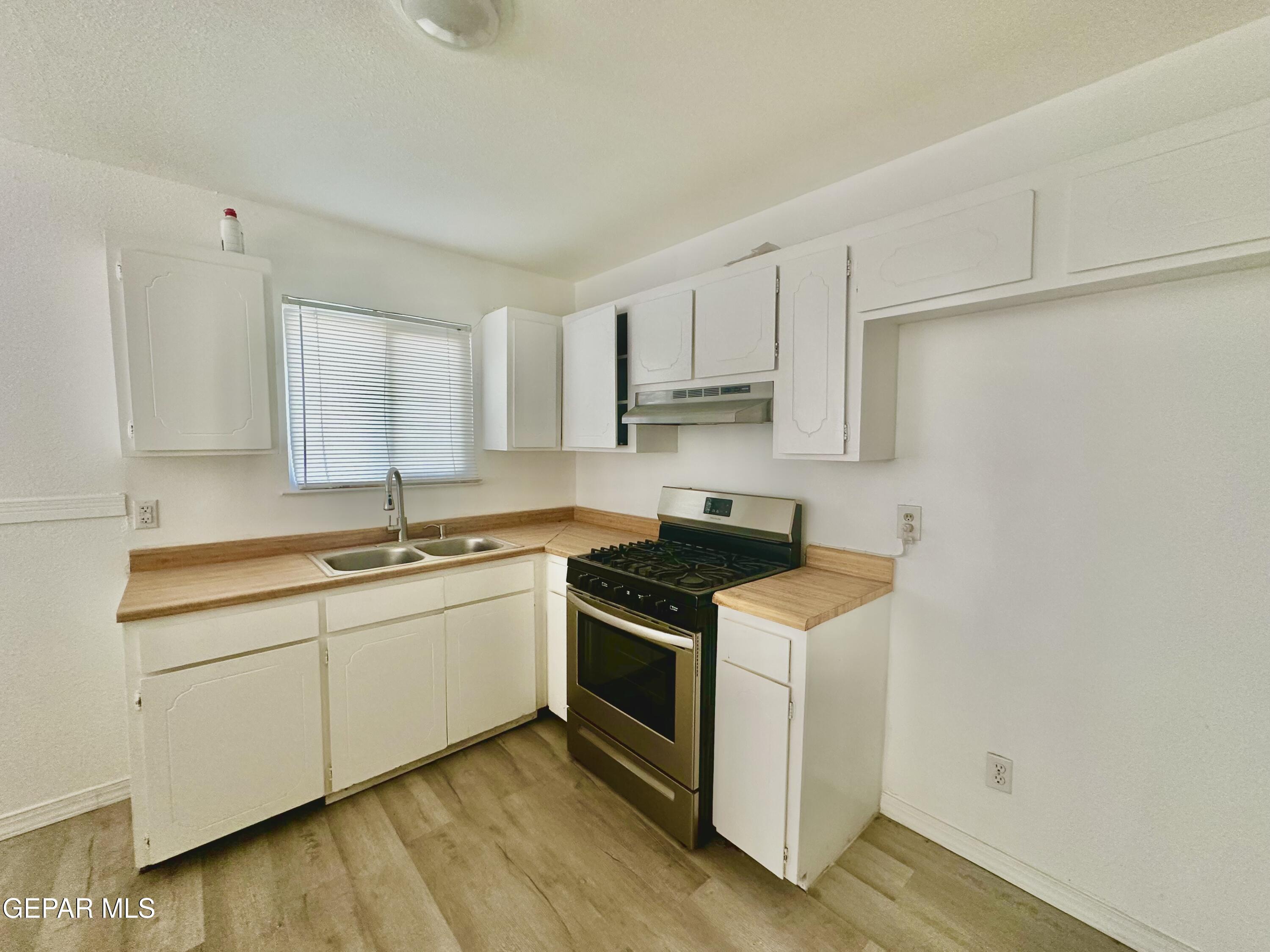 421 Panahi Road Socorro, TX 79927 - Photo 12 of 21 IMG_0529