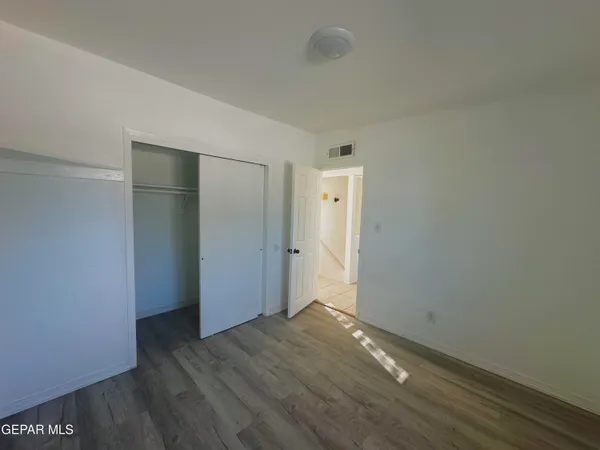 $380,000 | 421 Panahi Road, Socorro, TX 79927