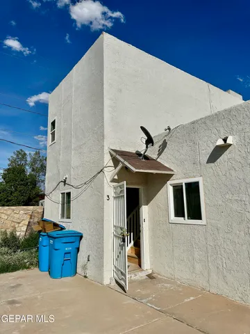 $380,000 | 421 Panahi Road, Socorro, TX 79927